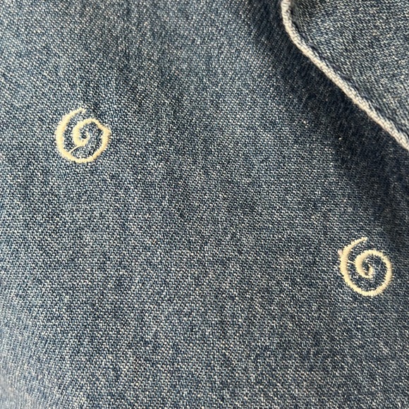 VTG Decorated Originals | Button Down Holiday Winter Jean Shirt - Picture 12 of 13